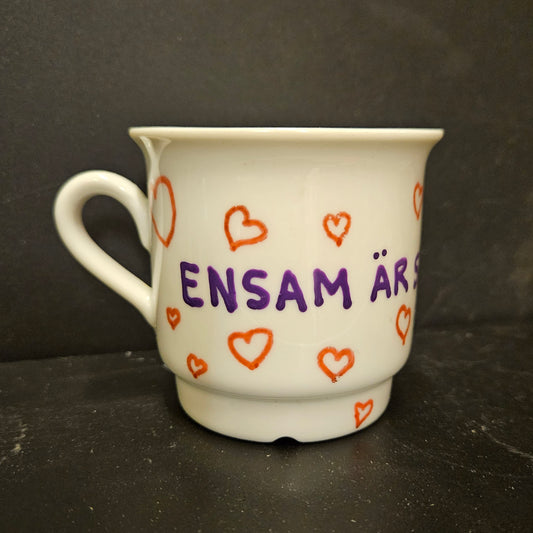 Ensam är själv (M)